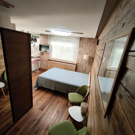 Apartmán Cozy 1 Flat With Sauna *